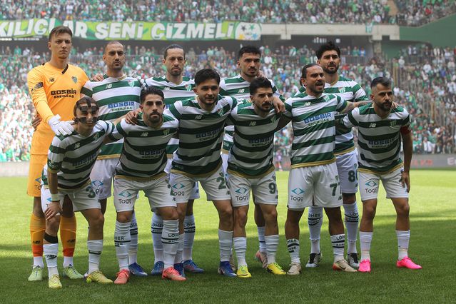 Bir şehrin hayali gerçek oldu! Bursaspor, 1. Lig'e yükseldi